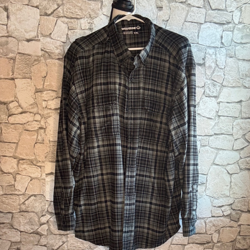 Wolverine Men's Black and Gray Plaid Button Down Shirt